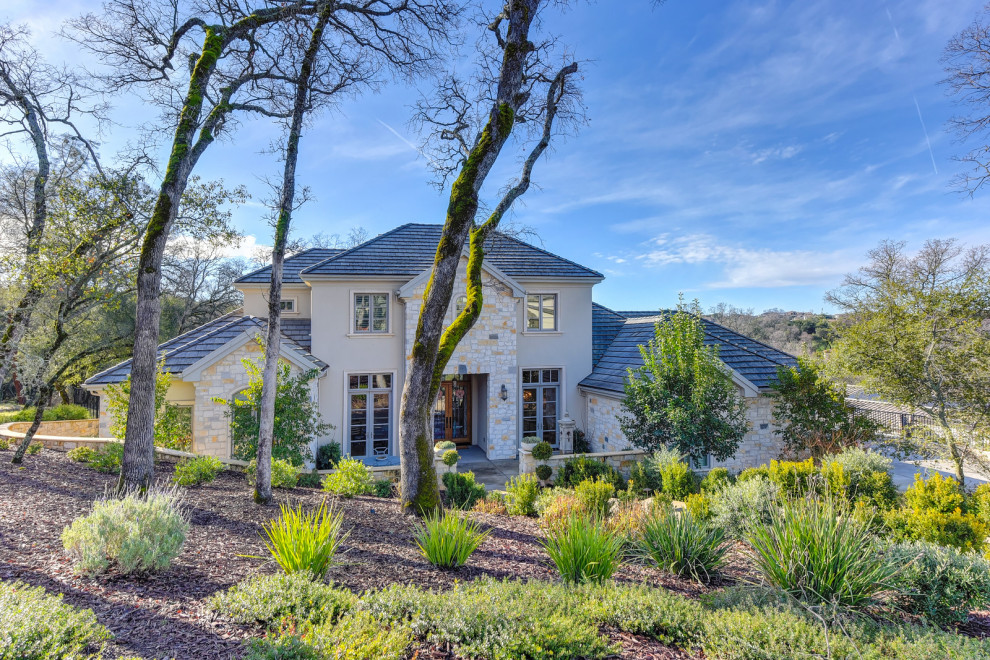 California Custom French Farmhouse project photo 3