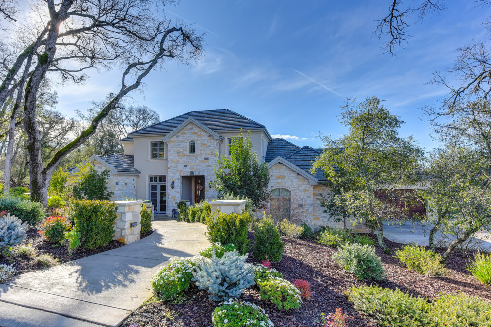 California Custom French Farmhouse project photo 4