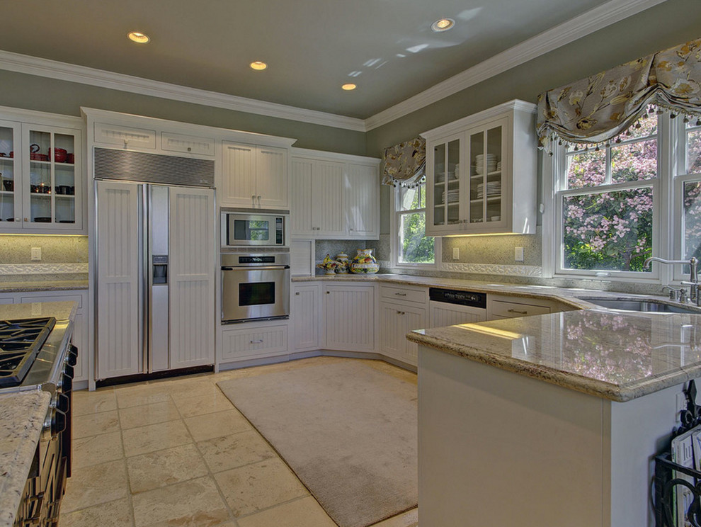Traditional Custom Home project photo 9